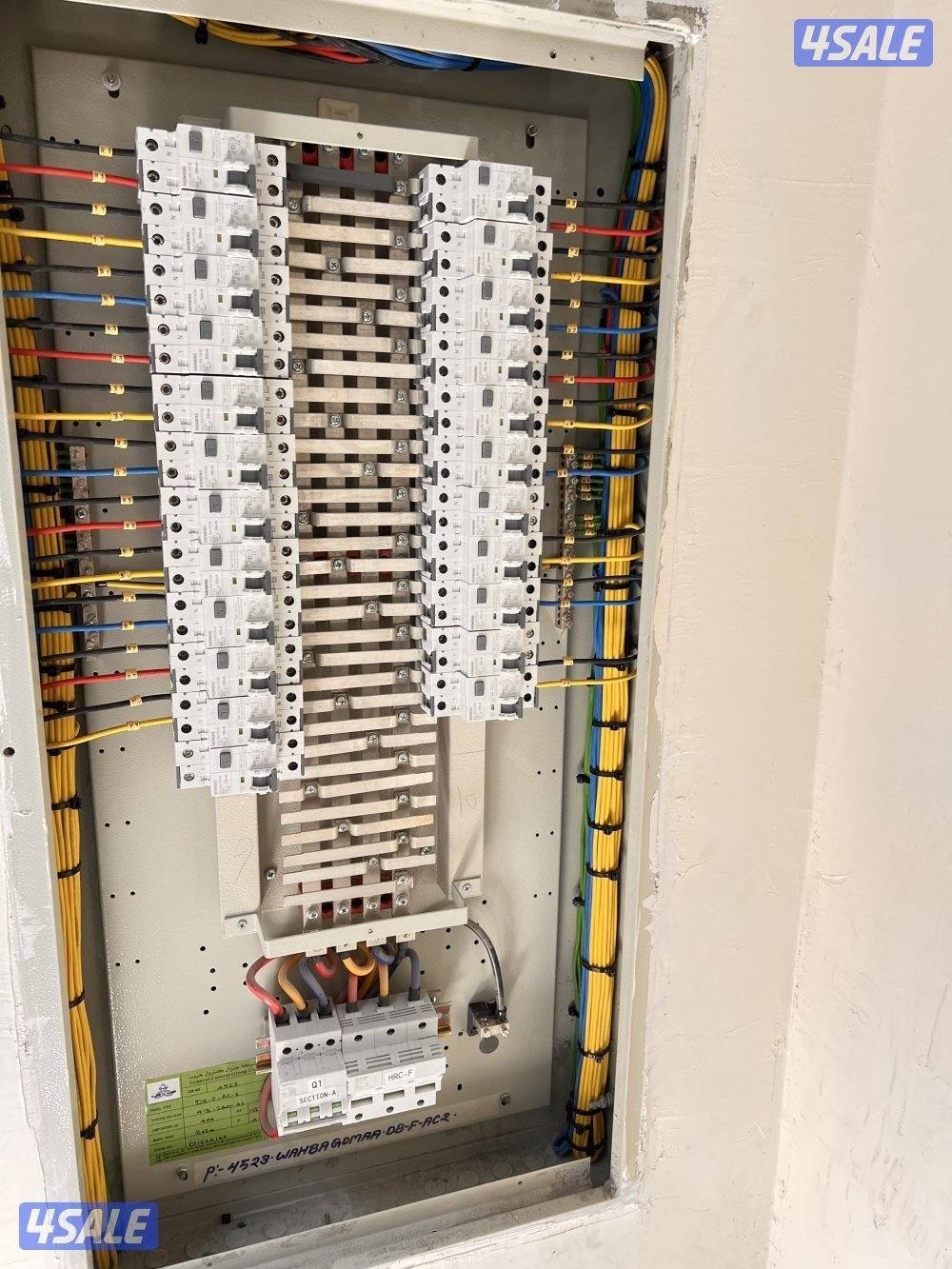 فني كهرباء1