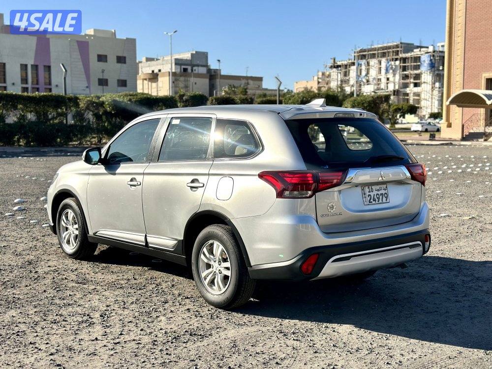 اوتلاندر 20191