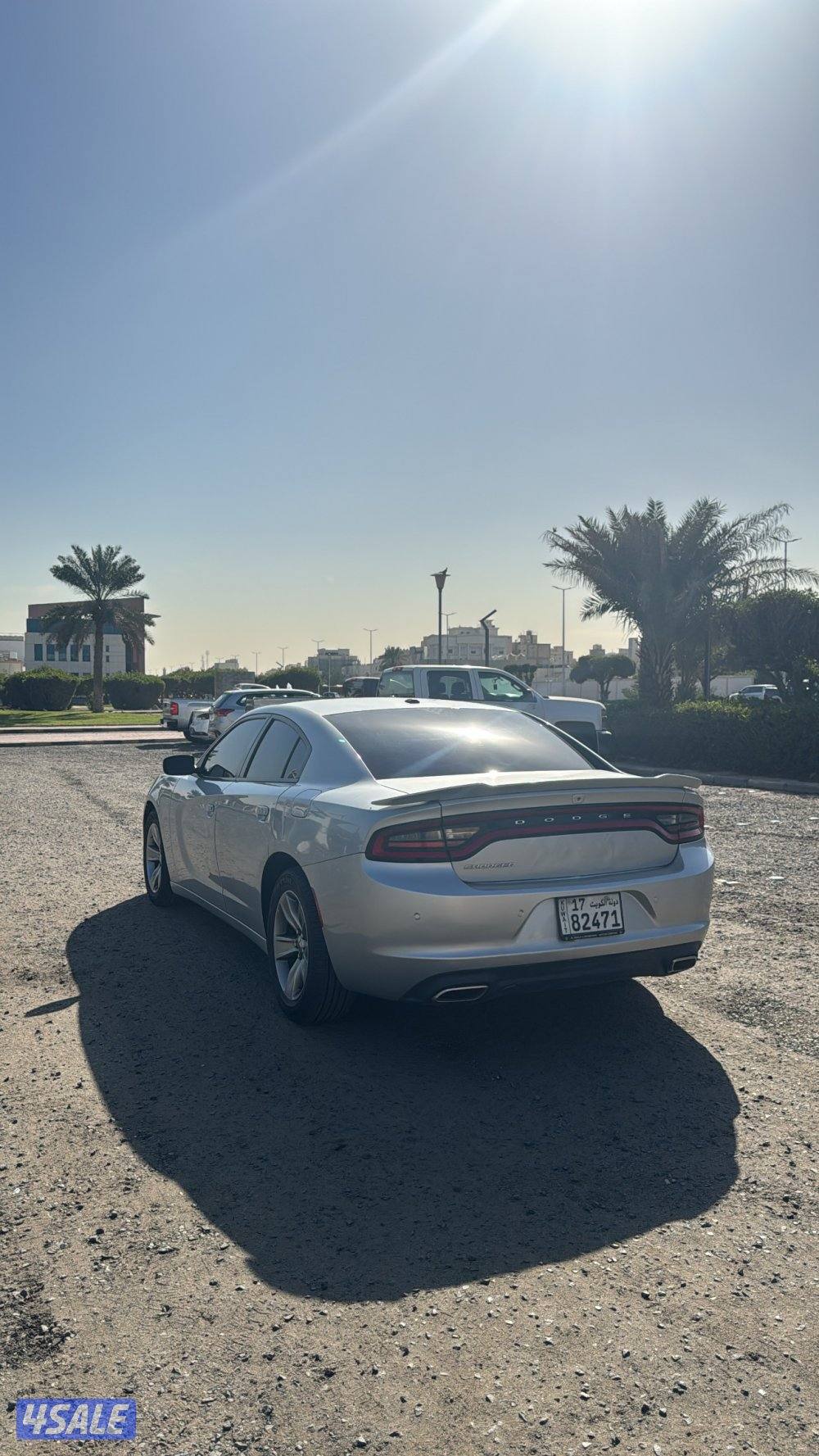 دودج تشارجر 20208