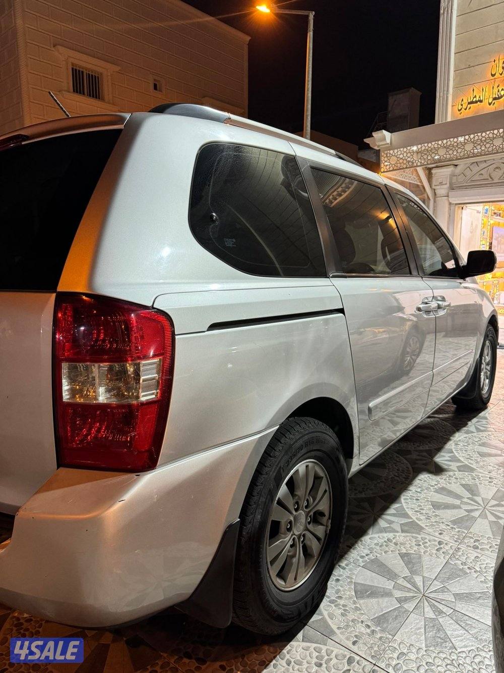 البيع كيا كرنفال شرط الفحص قير مكينه شاصي موتر طيب من الداخل والخارج2