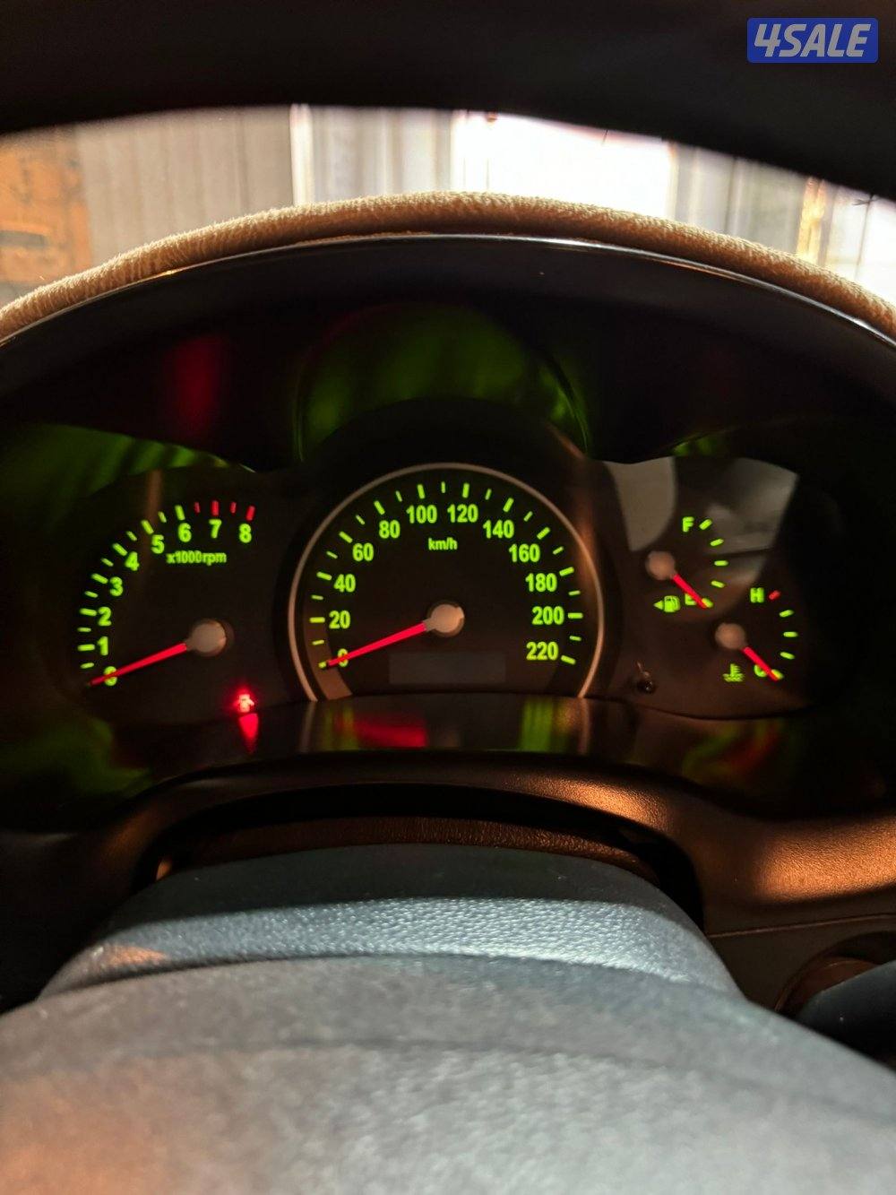 البيع كيا كرنفال شرط الفحص قير مكينه شاصي موتر طيب من الداخل والخارج8