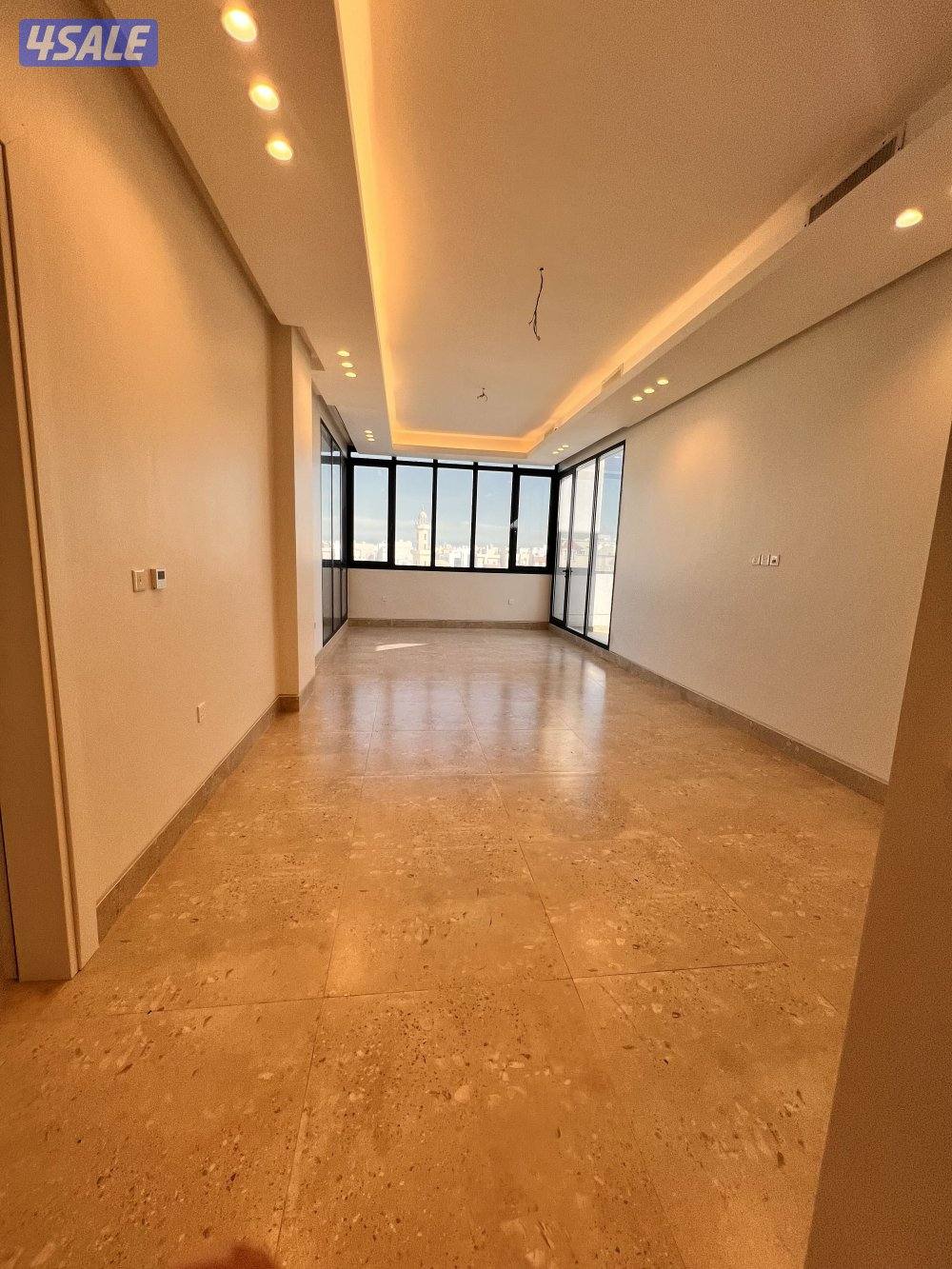 للايجار شقة ممتازه جدا غرفتين بروف السطح غرفة ماستر وغرفة بجانب الحمام0