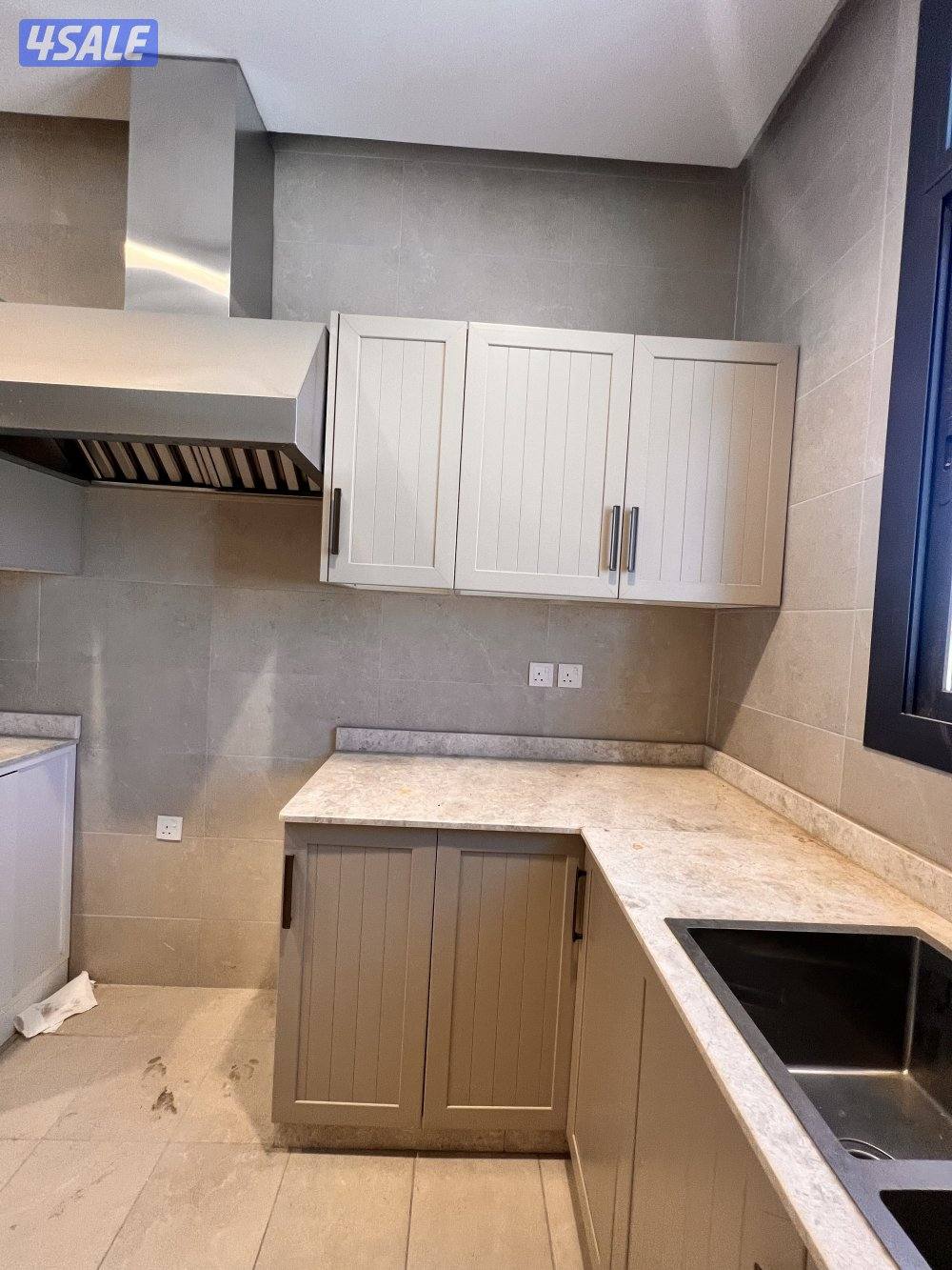 للايجار شقة ممتازه جدا غرفتين بروف السطح غرفة ماستر وغرفة بجانب الحمام4