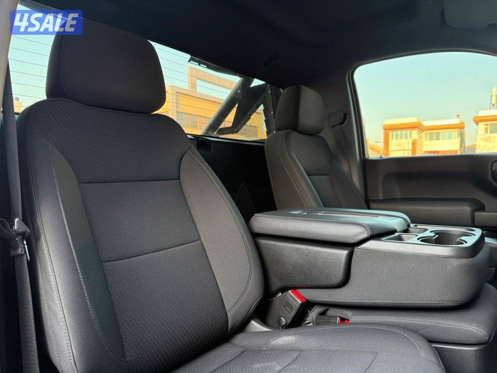 SILVERADO LS_ 2022 صبغ الوكالة8