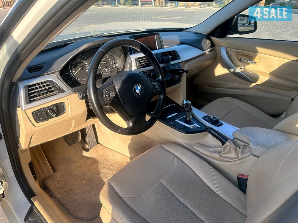 للبيع BMW 320i  موديل 20128