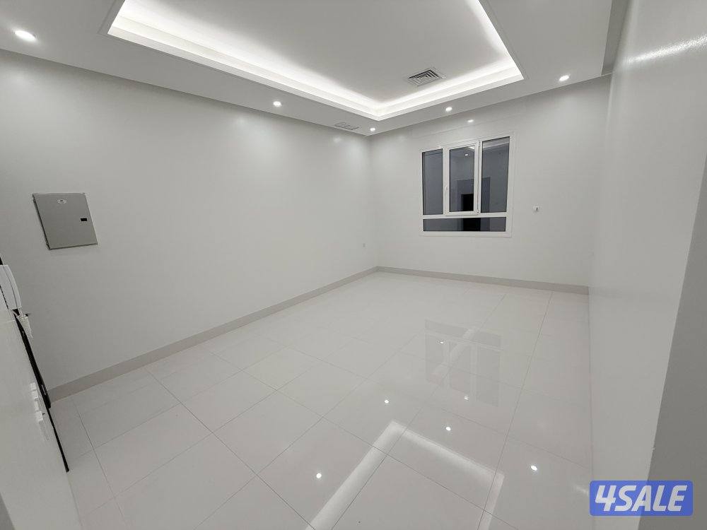 للإيجار في ابو فطيره شقه للمعاريس  - ٣ غرف - سكن المالك3