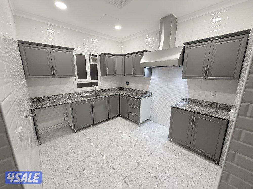 للإيجار في ابو فطيره شقه للمعاريس  - ٣ غرف - سكن المالك4