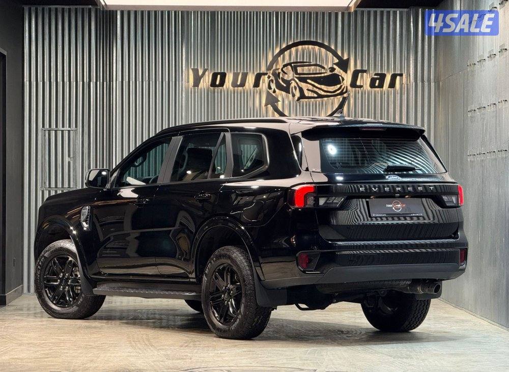 FORD EVEREST1
