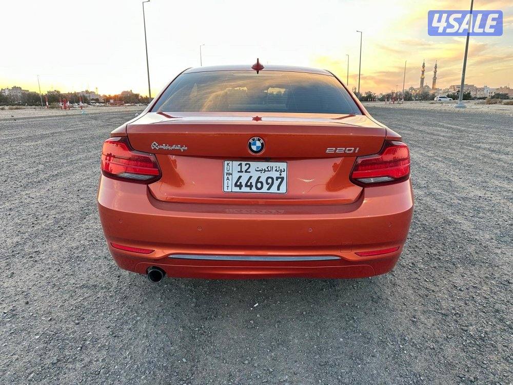 BMW 220i Sport موديل ٢٠١٤ بحالة الوكالة4