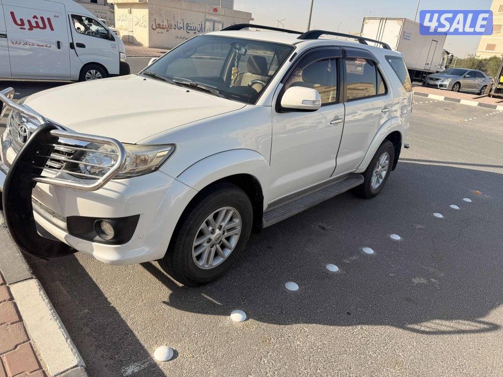 فورتنر موديل 2015 الدرجة الاولى سته سلندر1