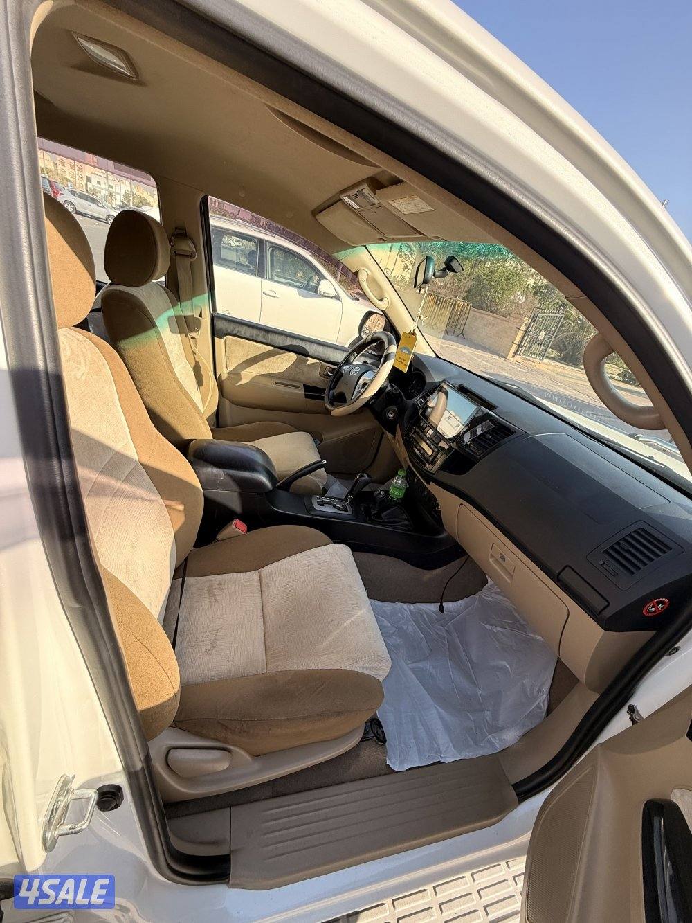 فورتنر موديل 2015 الدرجة الاولى سته سلندر5