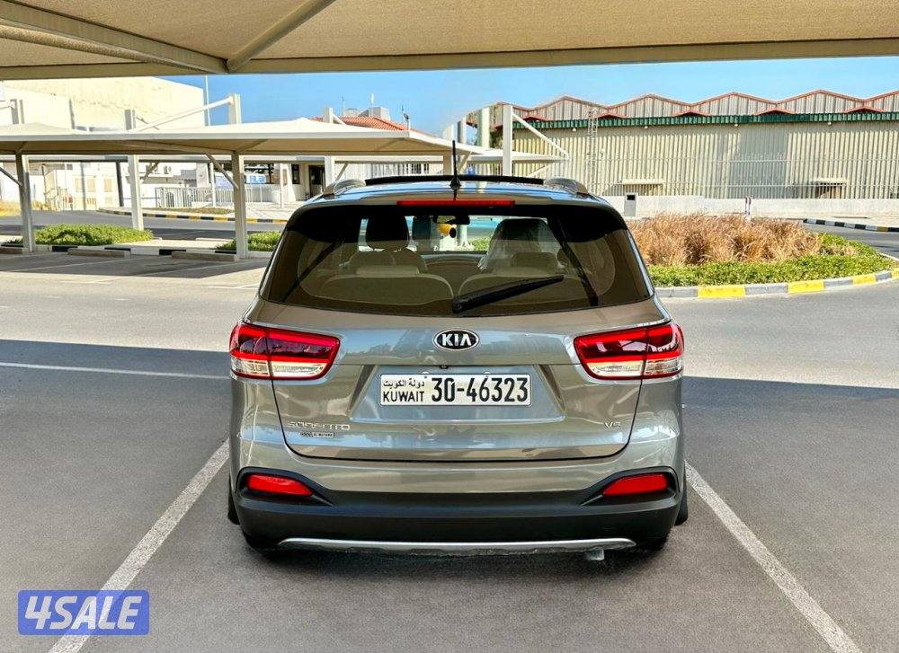 كيا سورينتو - الموديل:2016 - العداد:1585