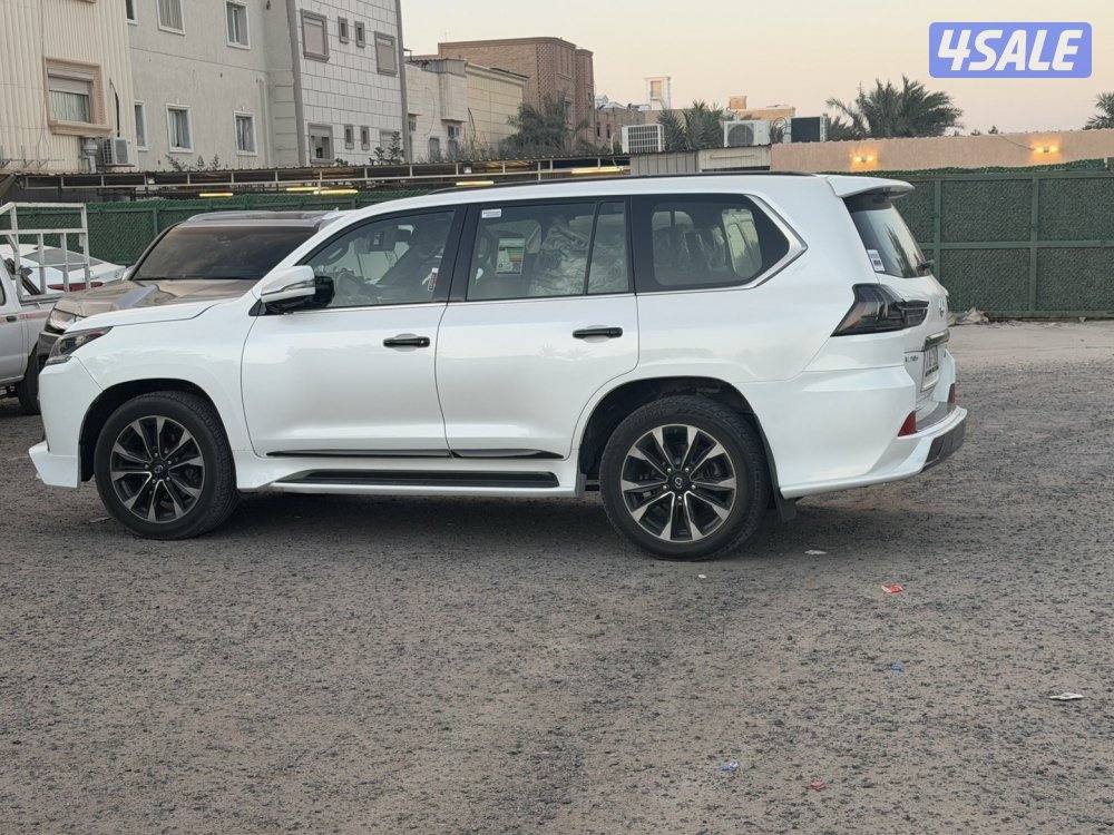 للبيع لكزس سبورت بلاك اديشن2