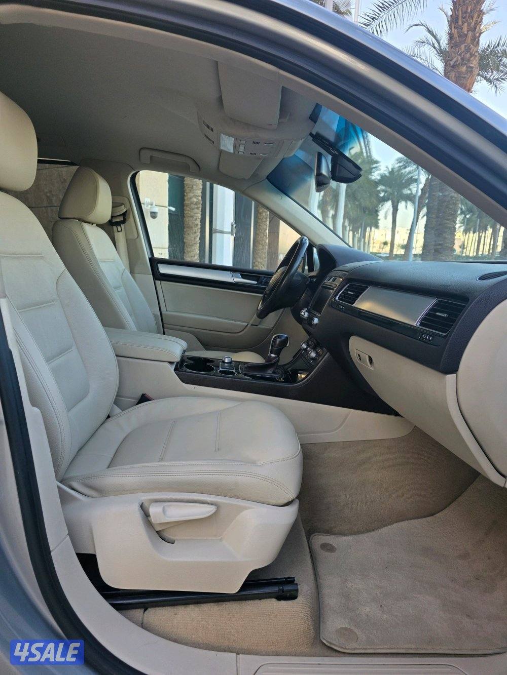 طوارق // 2016 // صبغ لوكاالة //11