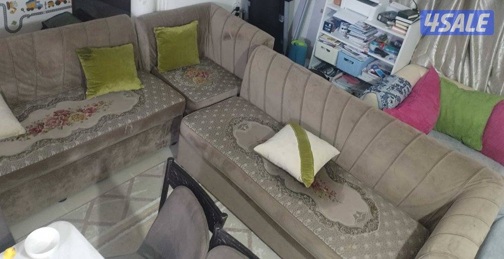 Sofa l in a good conditiin1