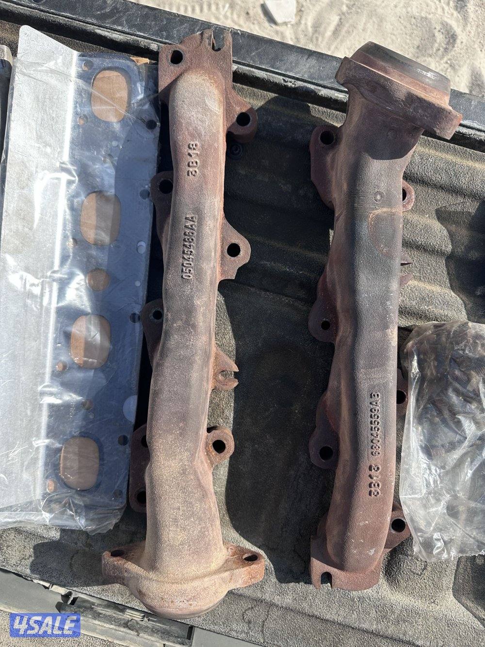 للبيع منيفولت مستعمل و قازقيت و براغي وكاله لوانيت دودج رام 2013+0