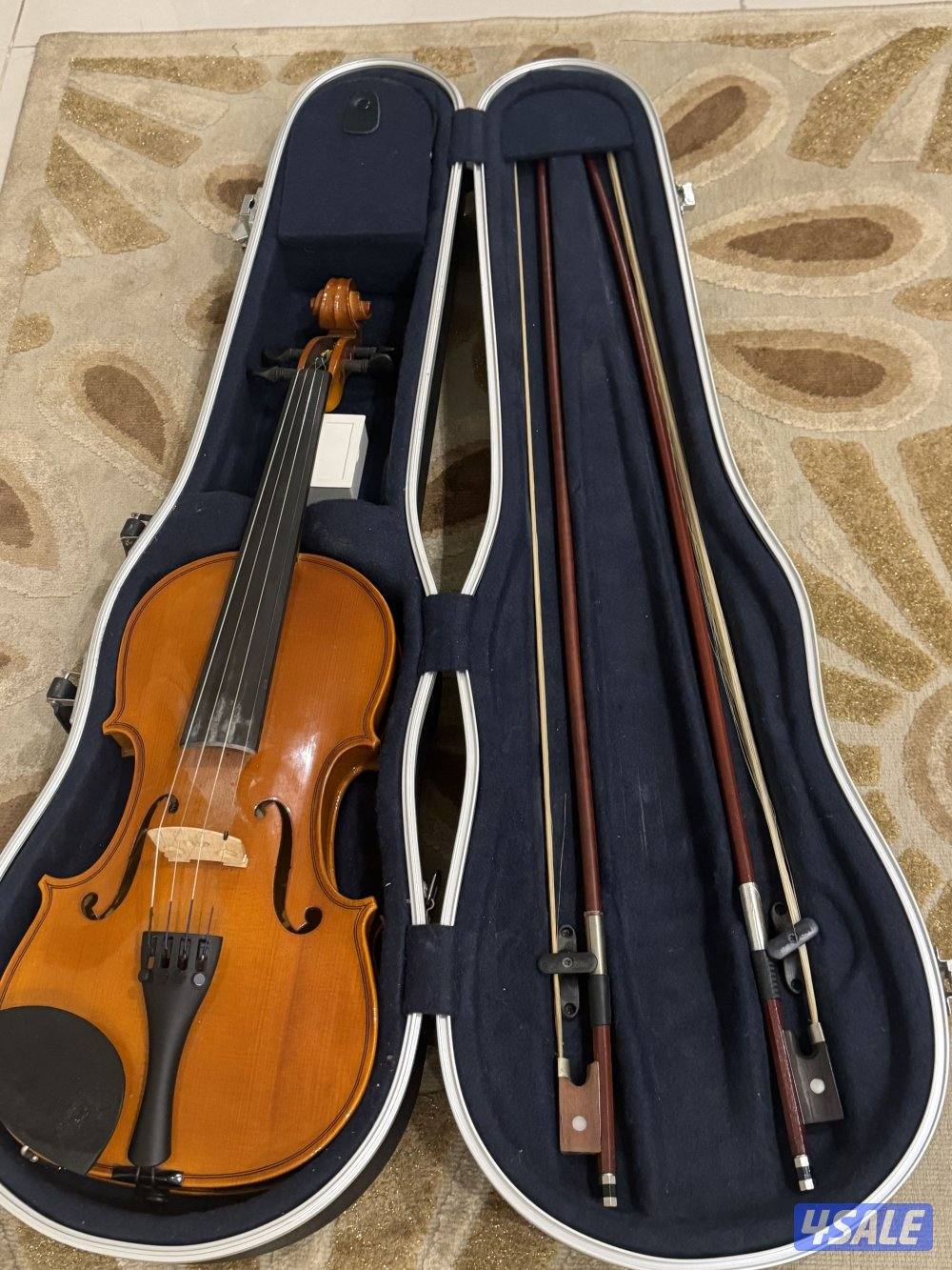 كمان للبيع ياماهاسعر الشراء 100 والبيع 70 للجادين فقط وات ساب1