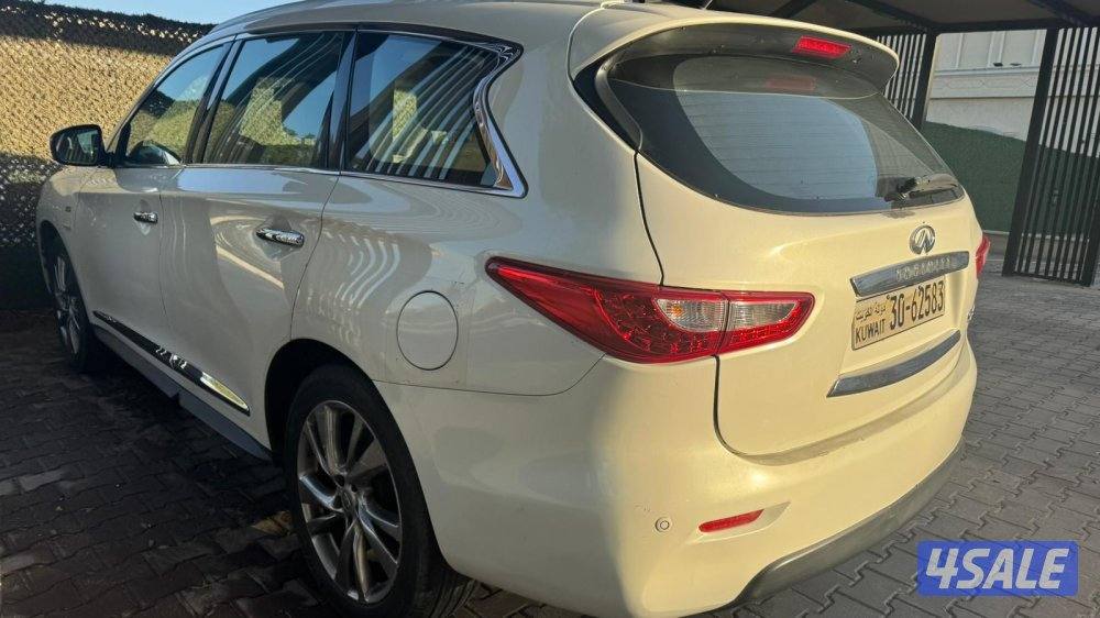 للبيع جيب انفنتي3