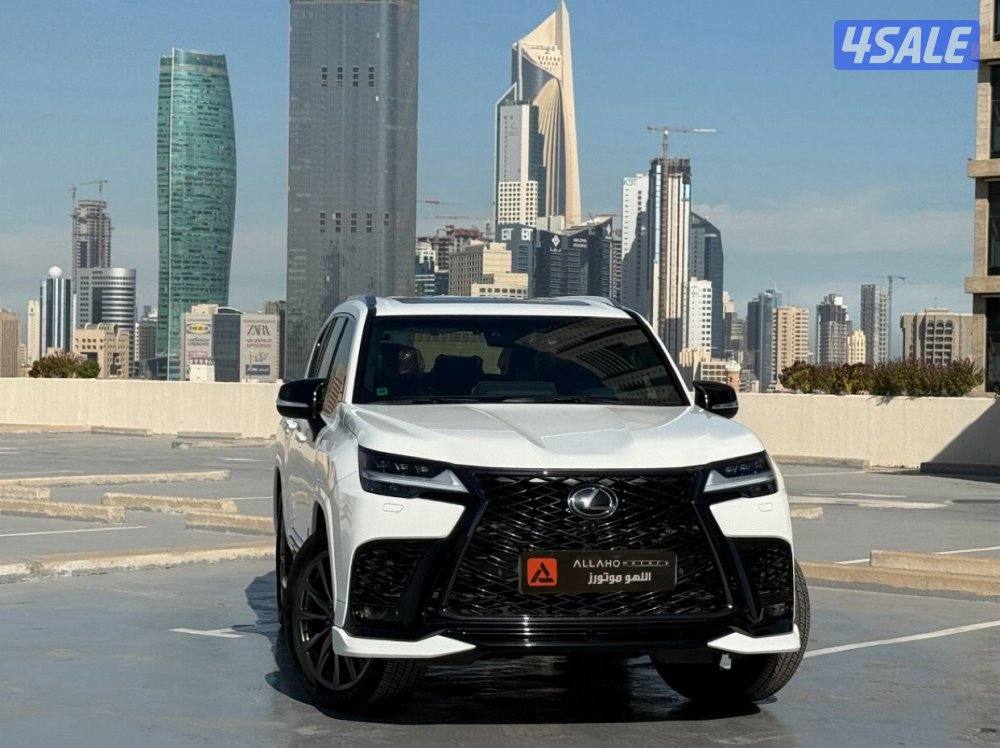 لكزسLX600 F SPORT موديل2024 عداد13الف تحت الكفاله+الصيانه1