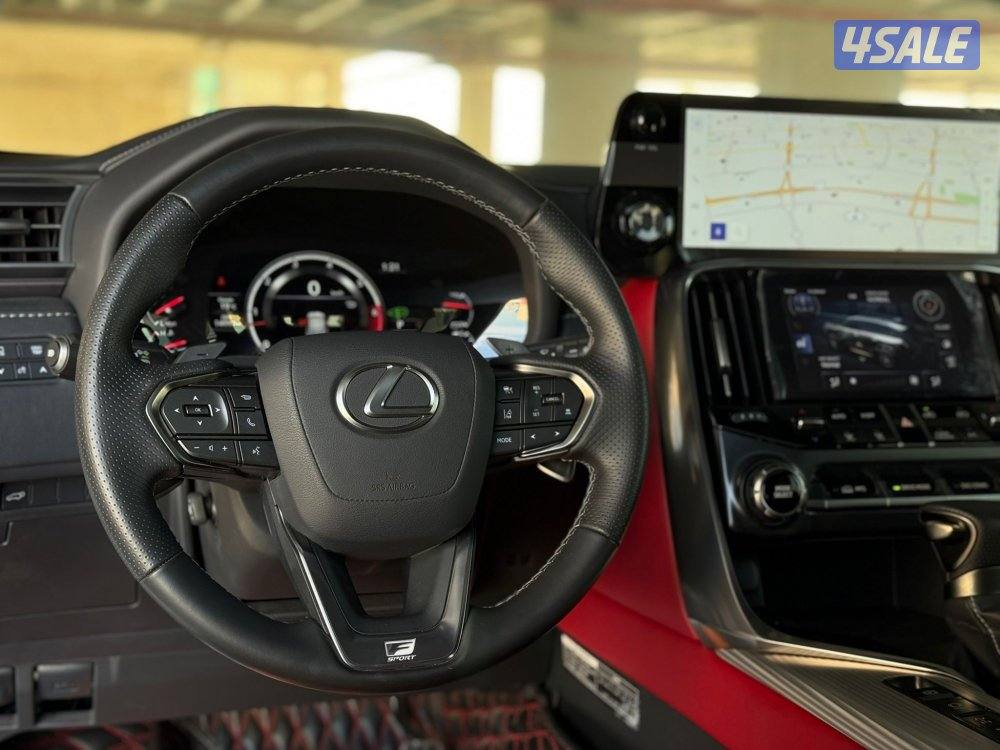 لكزسLX600 F SPORT موديل2024 عداد13الف تحت الكفاله+الصيانه6