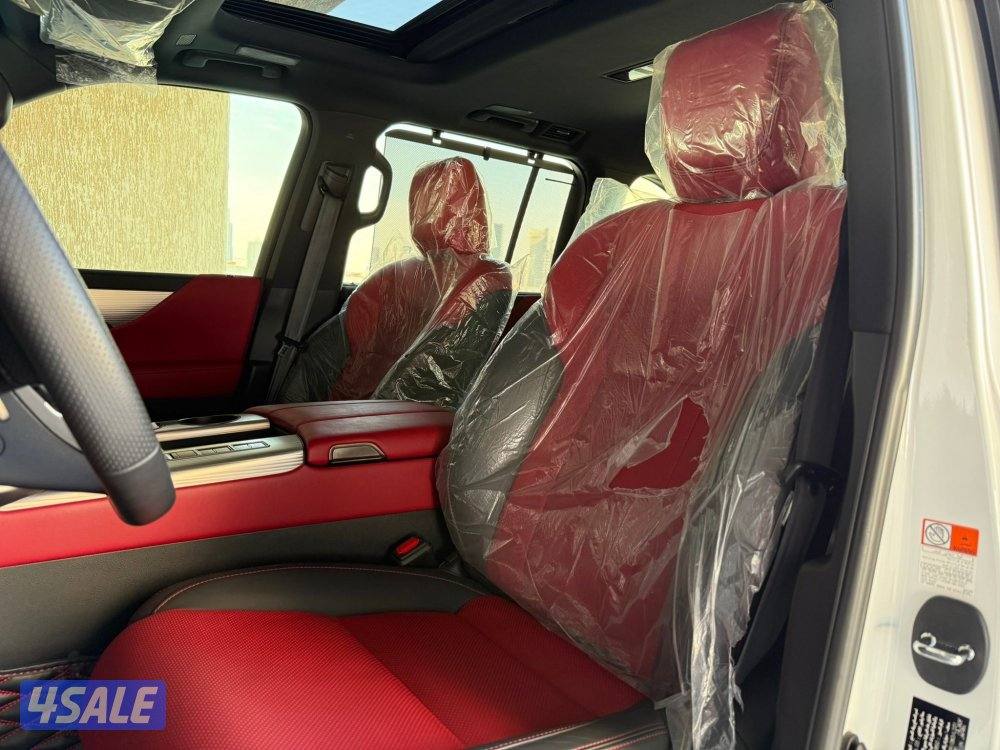 لكزسLX600 F SPORT موديل2024 عداد13الف تحت الكفاله+الصيانه8