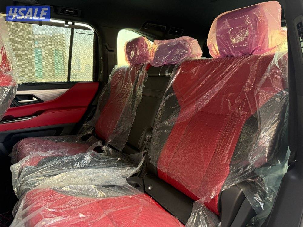 لكزسLX600 F SPORT موديل2024 عداد13الف تحت الكفاله+الصيانه10