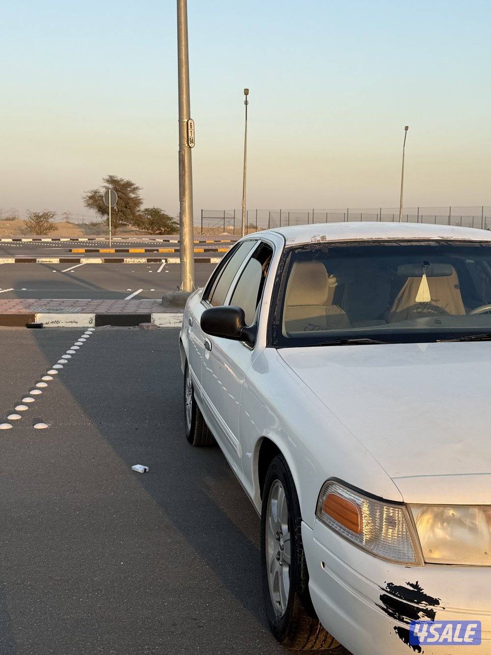 كراون فكتوريا 2011 ماشي ٥٠٠ الف بحاله جيده2