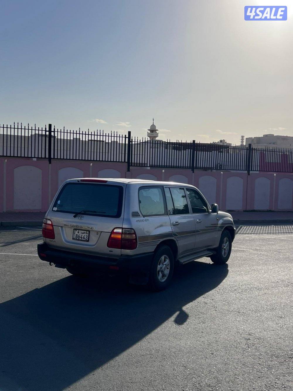 للبيع لاند كروز 20023