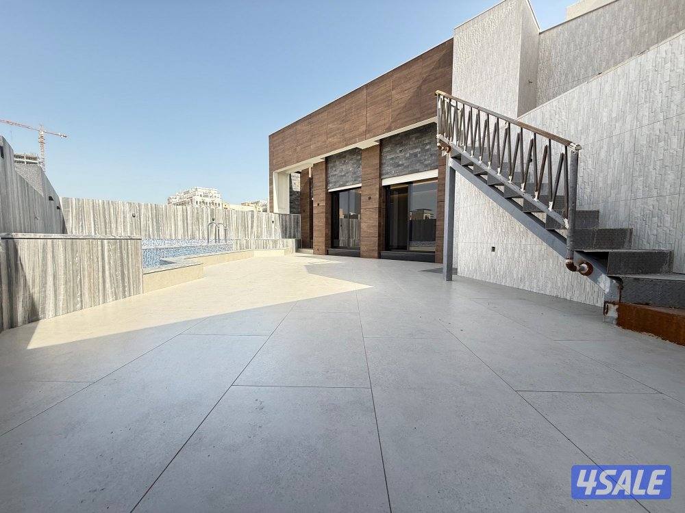 Brand new penthouse1