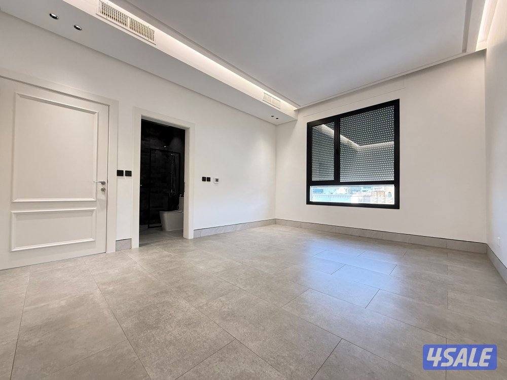 Brand new penthouse5