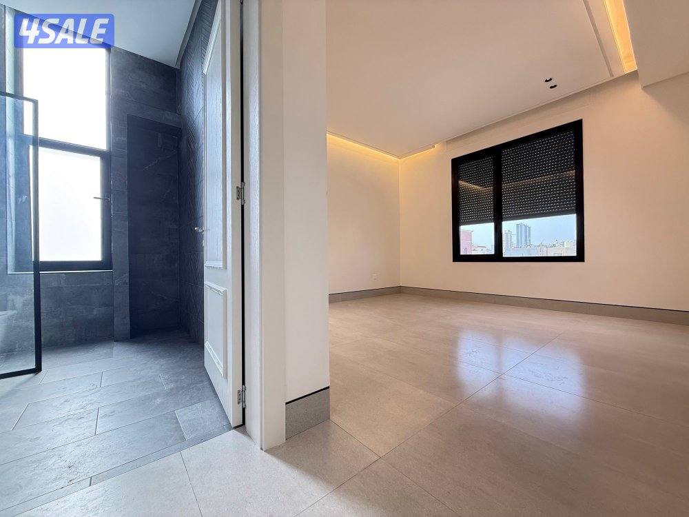 Brand new penthouse9