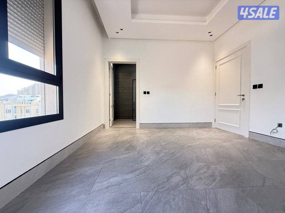 Brand new penthouse10