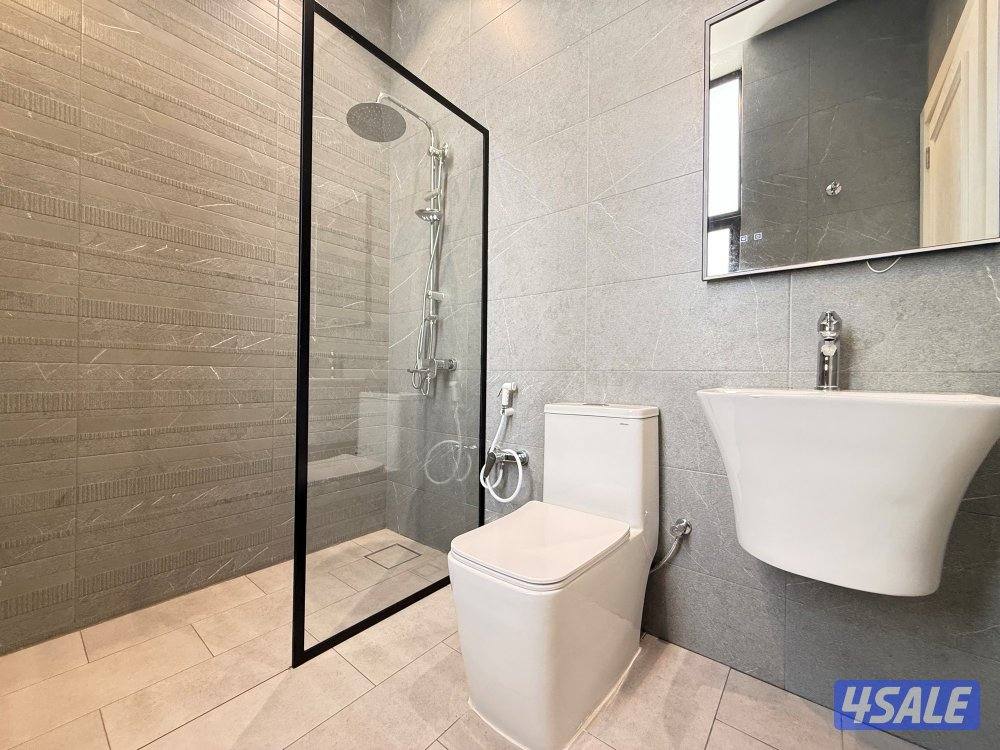 Brand new penthouse13