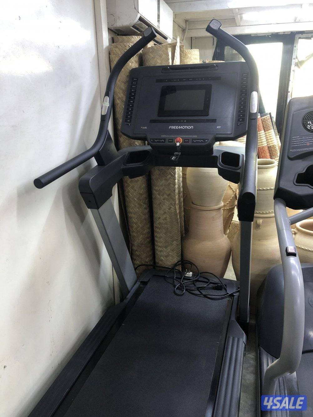 اجهزه جري ومشي امريكي الصنع اجهزه عمليه جدا  ماركه ستار تريك3