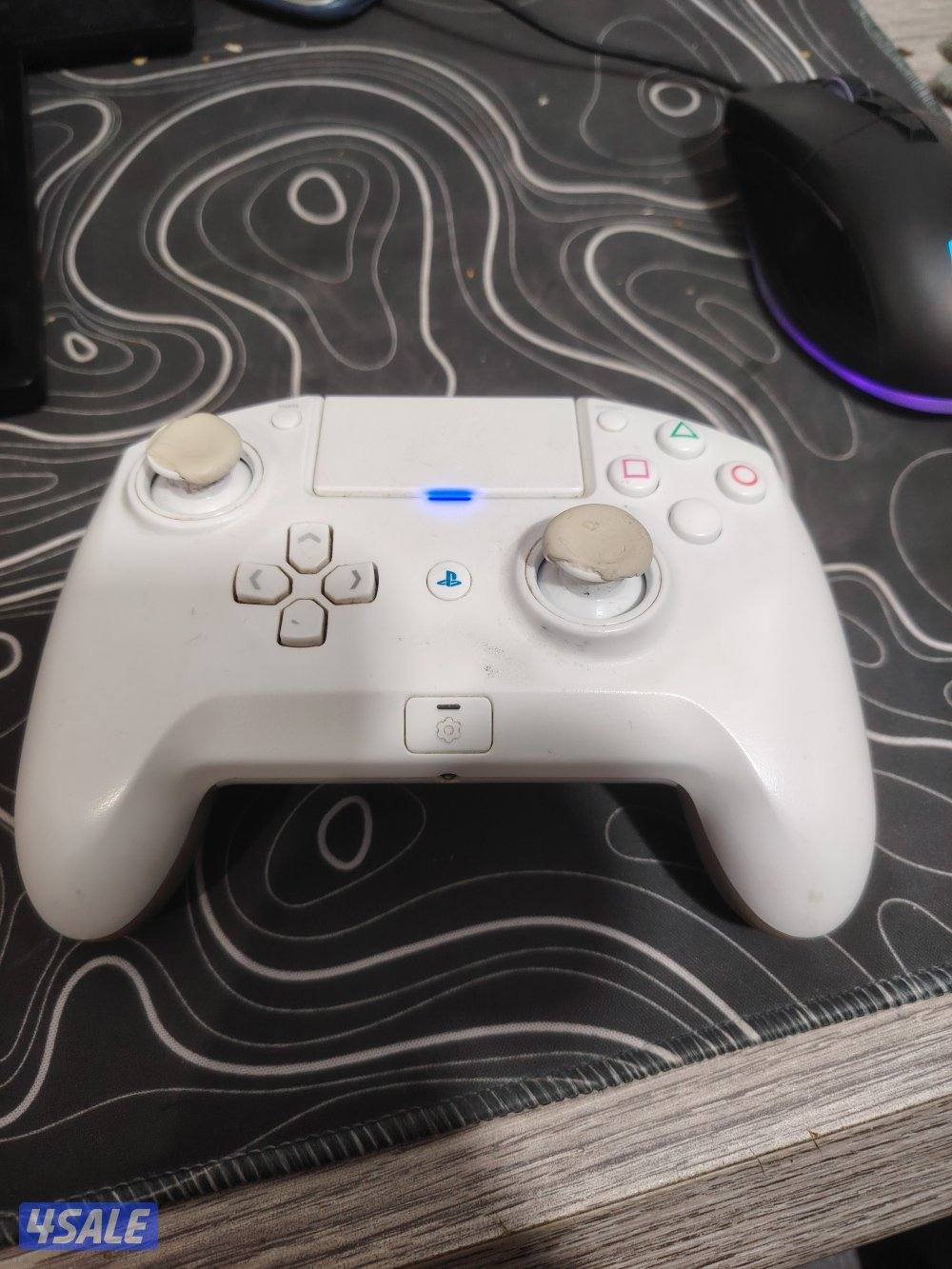 دراع بلايستيشن 4 من ريزر0