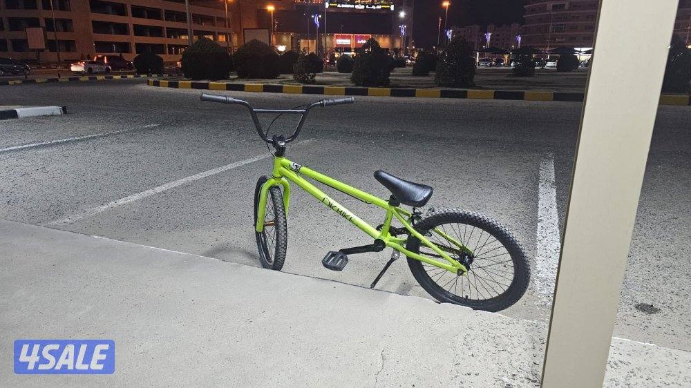 قاري dk اصلي بحاله ممتازه السعر الاصلي 65 سعر البيع 308