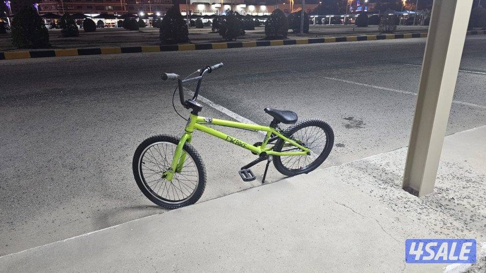 قاري dk اصلي بحاله ممتازه السعر الاصلي 65 سعر البيع 309