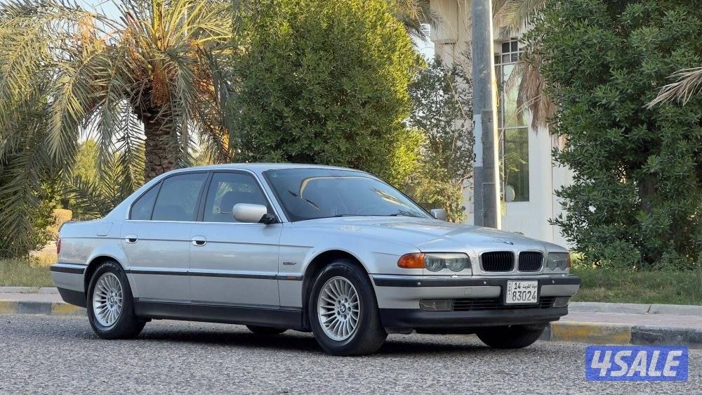 بي ام دبليو 740i موديل 2001 عداد قليل 179 الف بحالة نادرة0