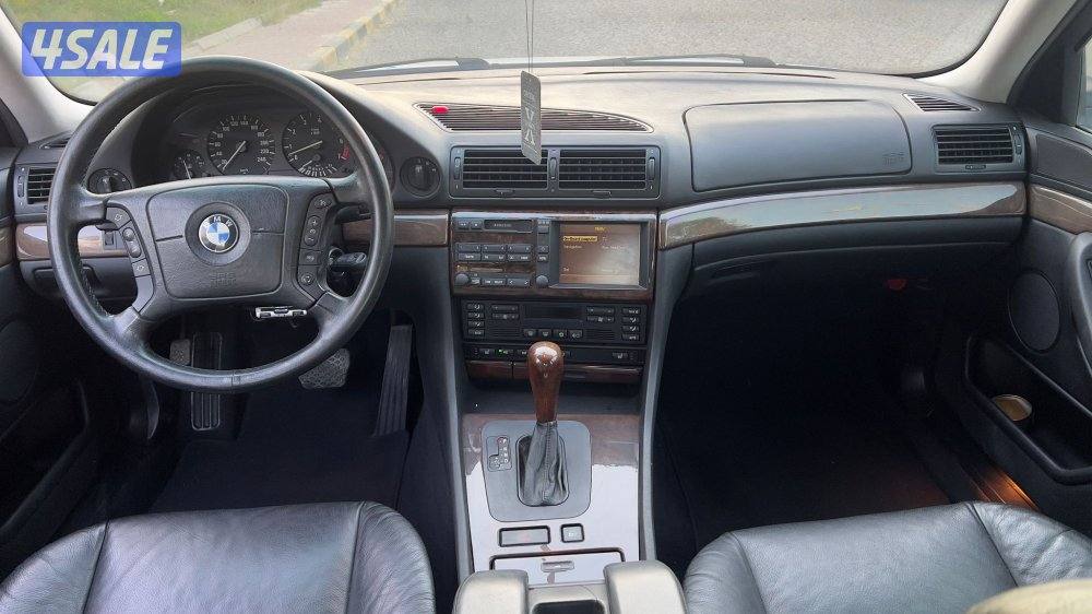 بي ام دبليو 740i موديل 2001 عداد قليل 179 الف بحالة نادرة6