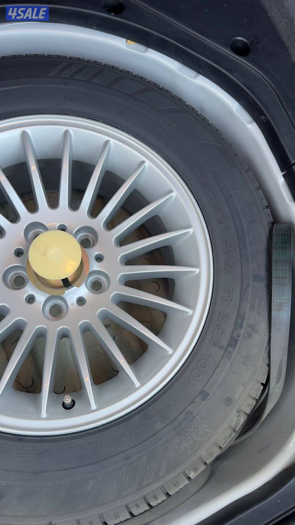 بي ام دبليو 740i موديل 2001 عداد قليل 179 الف بحالة نادرة11