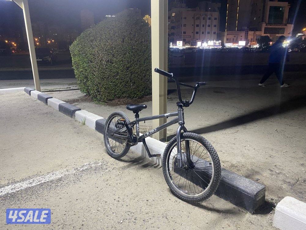 قاري dk اصلي بحاله ممتازه السعر الاصلي 65 سعر البيع 300