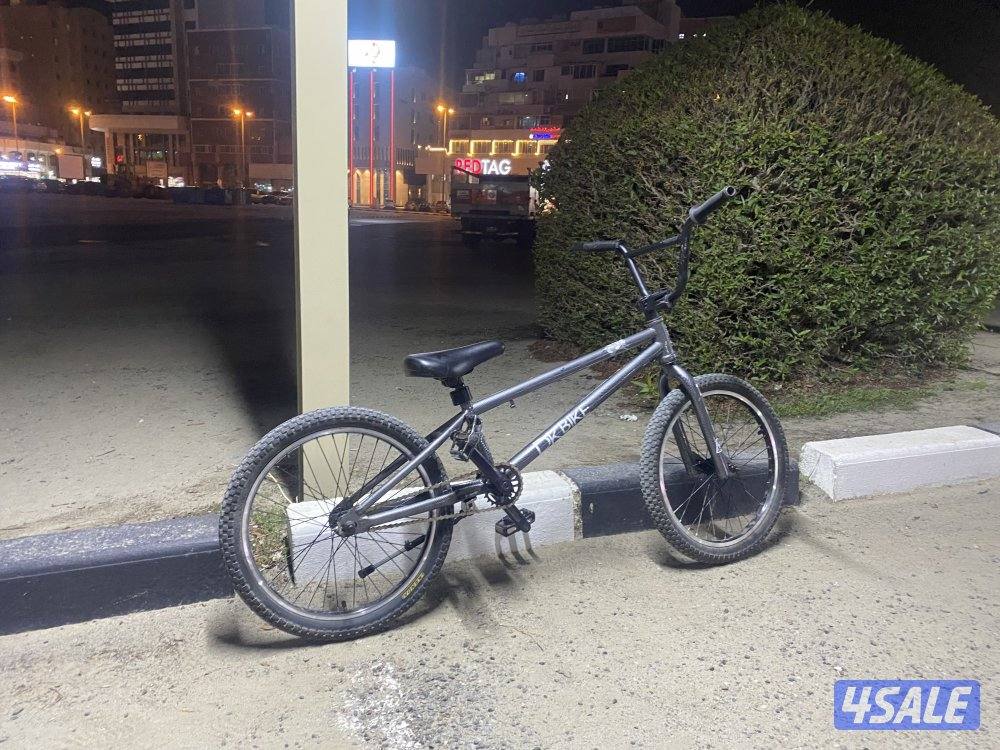 قاري dk اصلي بحاله ممتازه السعر الاصلي 65 سعر البيع 301