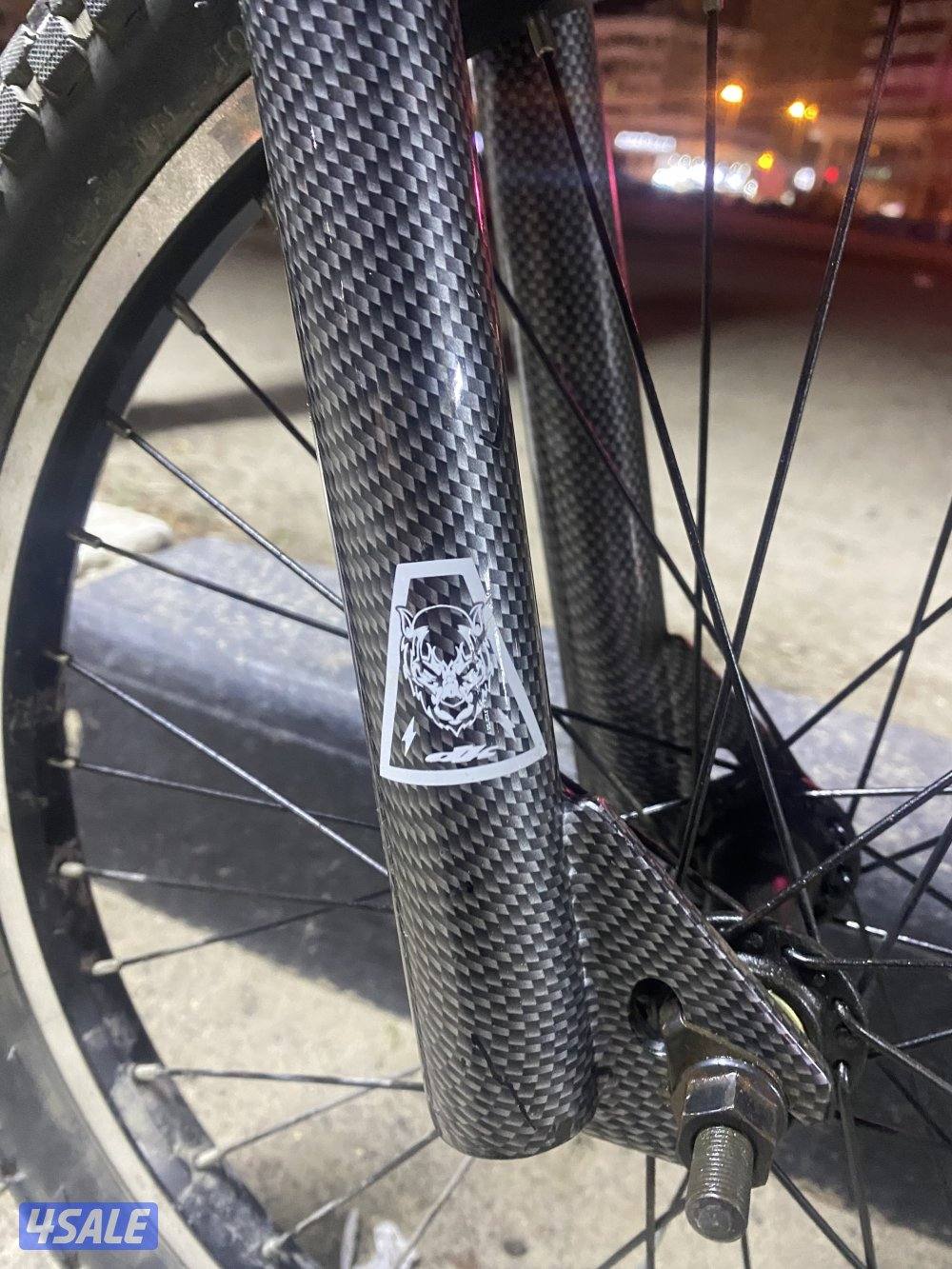 قاري dk اصلي بحاله ممتازه السعر الاصلي 65 سعر البيع 303