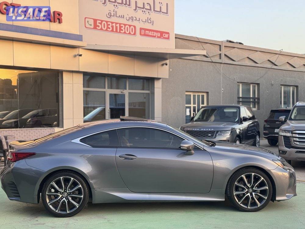 للبيع لكزسRCموديل 20174