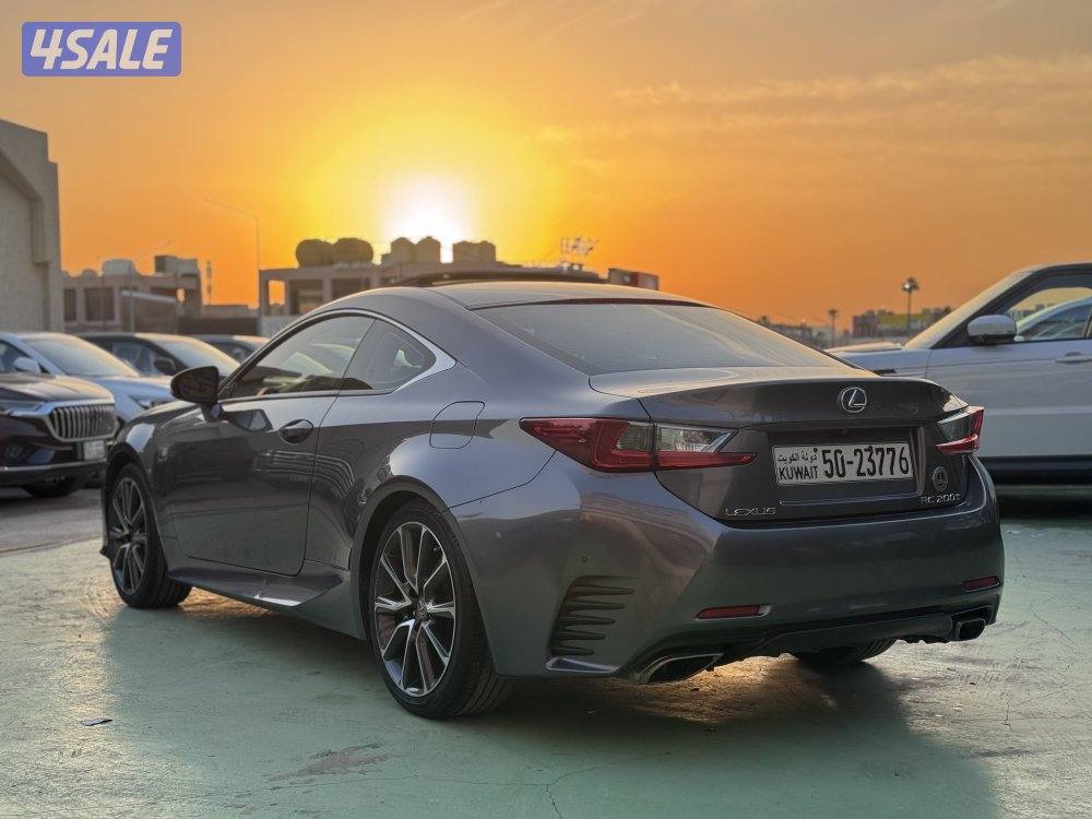 للبيع لكزسRCموديل 20175