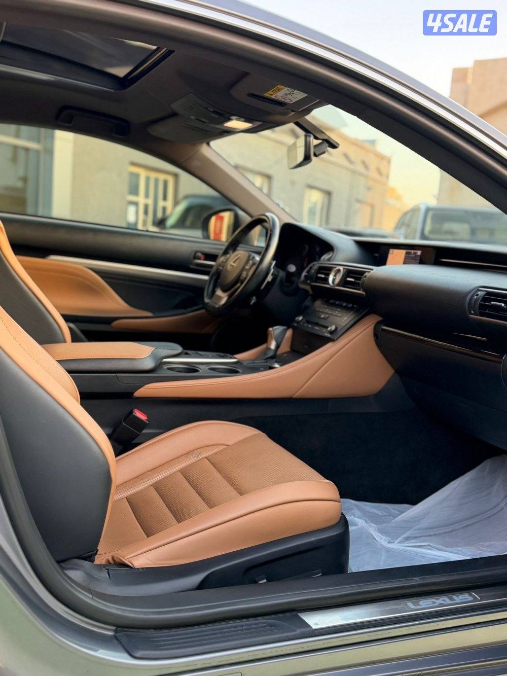 للبيع لكزسRCموديل 201711