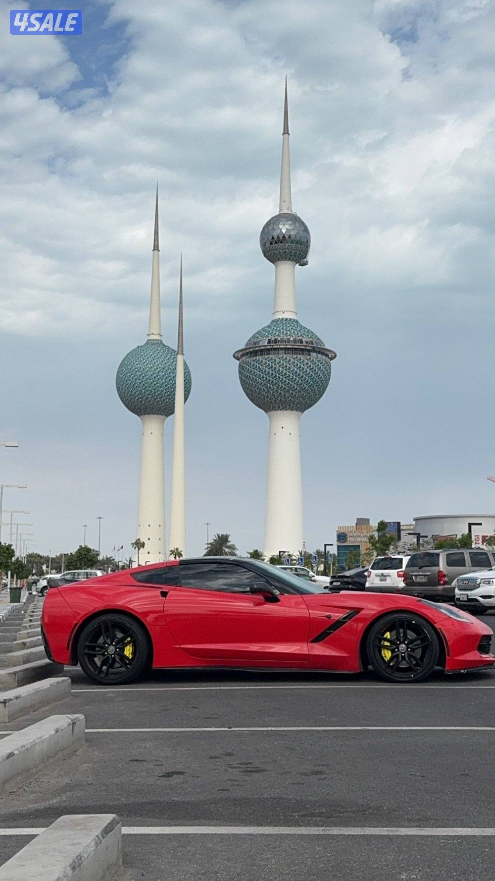 للبيع كورفت C7 قير عادي اللون احمر شرط الفحص1