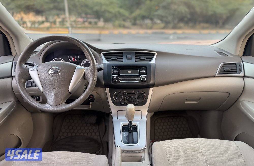 للبيع نيسان سينترا 2017 - المالك الأول بحاله ممتازه7