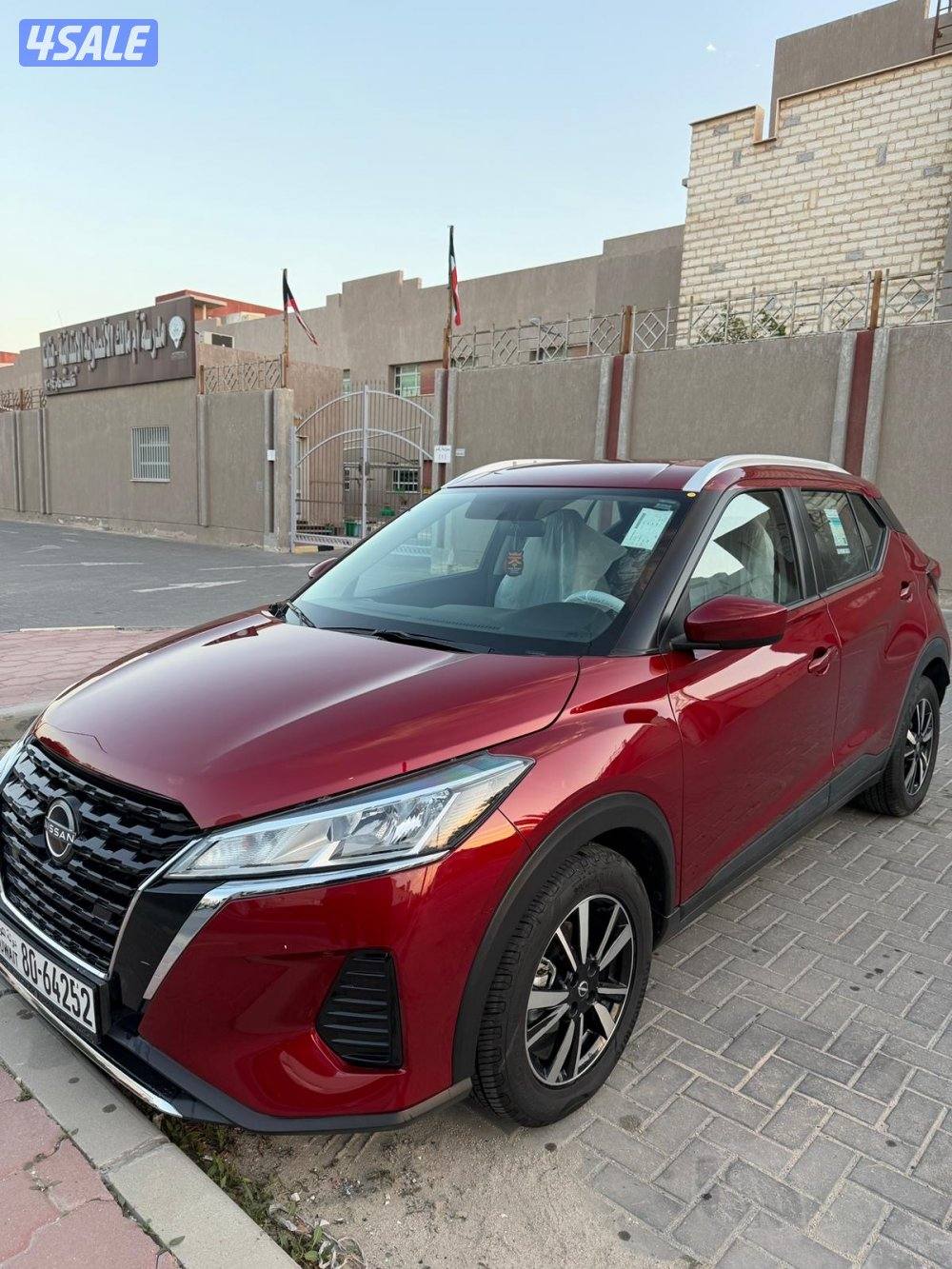 للبيع نيسان ( كيكس) موديل ٢٠٢٤ بحالة فوق  ممتازة الممشى ( 8720) كيلو1