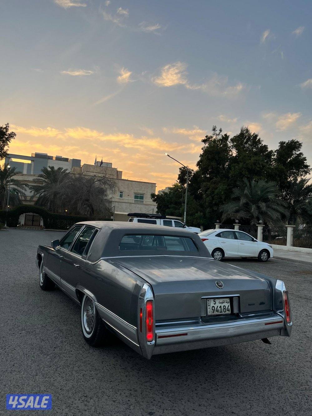 كاديلاك فلييت وود بروقهام 1990 وكالة الكويت الغانم2